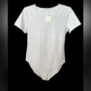 MANGOPOP White Short Sleeves Large Bodysuit BNWT